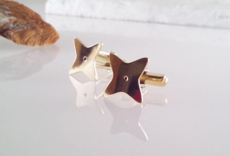Shuriken Swastika Brass Cufflinks - 男装上衣/T 恤 - 其他金属 金色