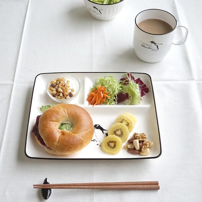 Blanche. 轻量不易碎餐盘 食洗机及微波炉适用 日本制 礼物 - 盘子/餐盘/盘架 - 塑料 白色