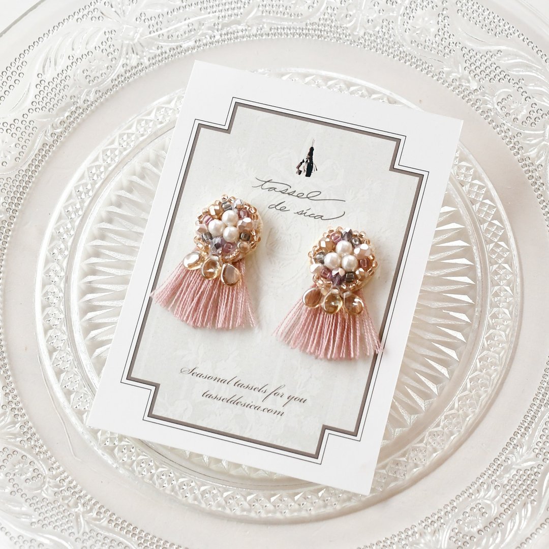 Tassel earrings/Mermaid Pink - 耳环/耳夹 - 绣线 粉红色