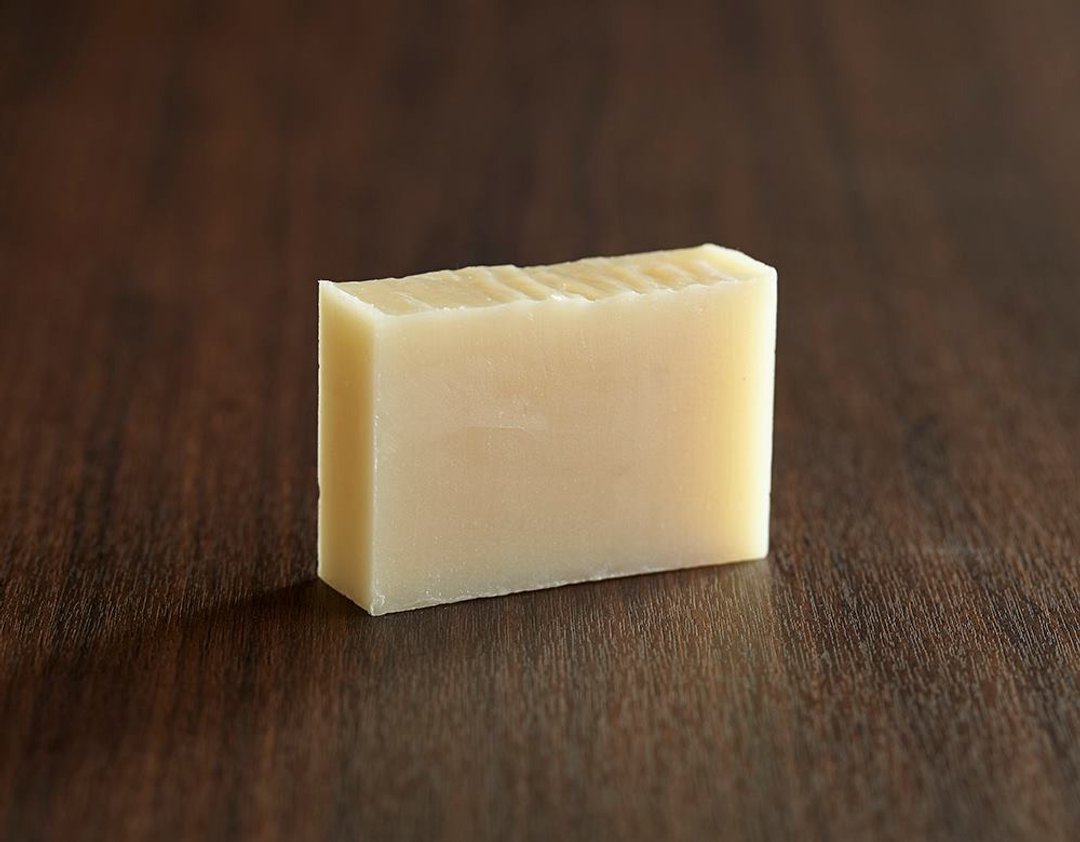 Almond Oil Soap - 肥皂/手工皂 - 其他材质 卡其色