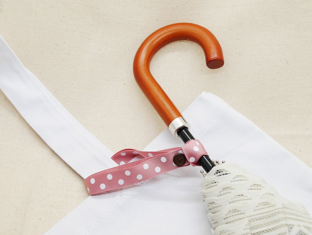 Umbrella strap pink with white polka dots - 雨伞/雨衣 - 其他材质 粉红色