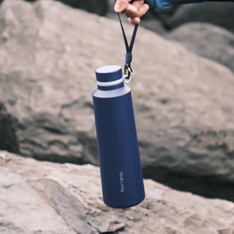 钛羽瓶 / 海蓝色 / 纯钛无涂层挂绳保温瓶800ml - 保温瓶/保温杯 - 其他金属 蓝色