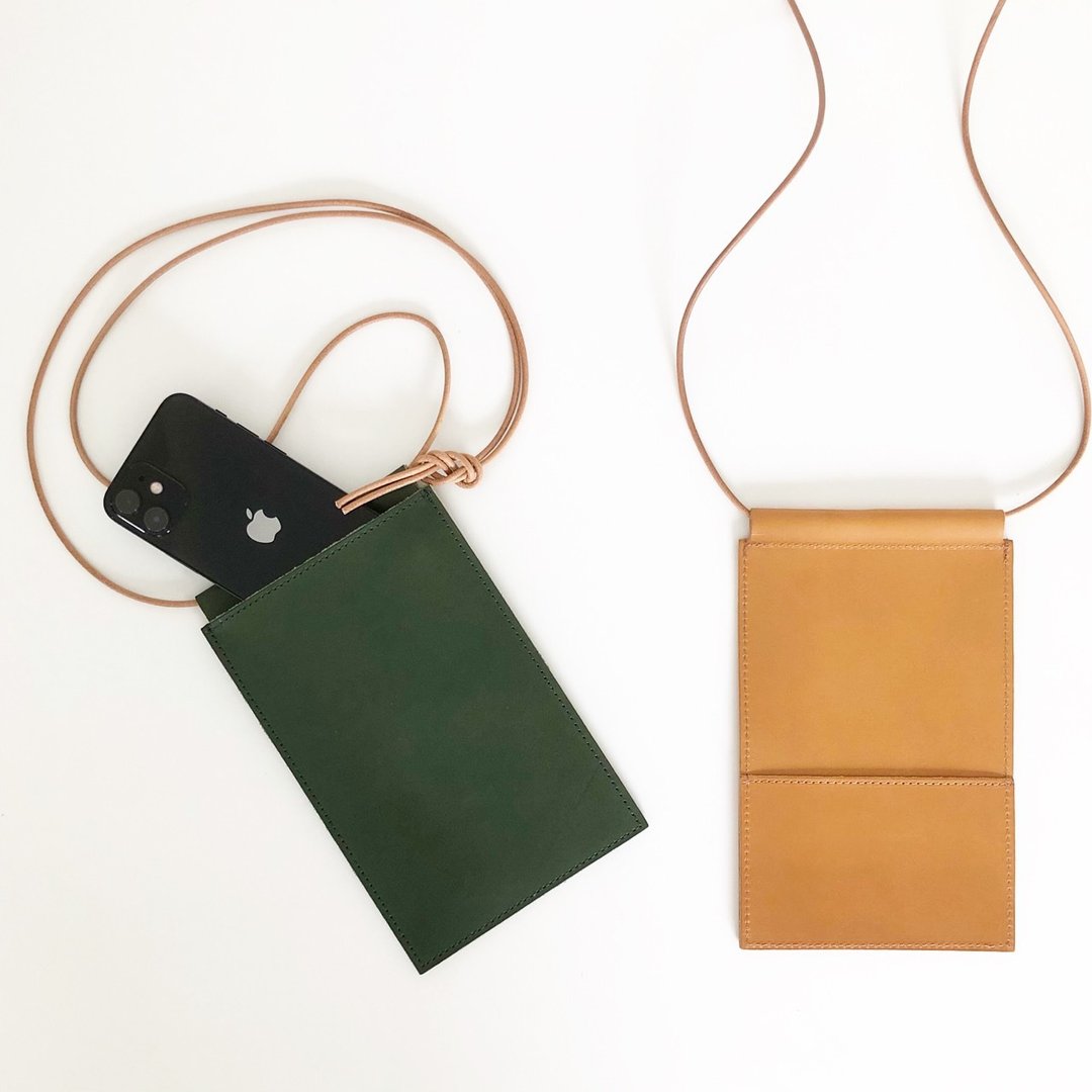 Tochigi Leather Nume Leather Smartphone Pochette Free or paid engraving to choose from [4 colors available] - 其他 - 真皮 绿色