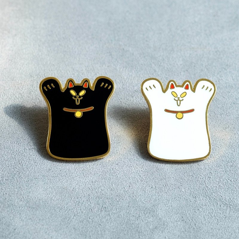 投降猫襟章胸针 - 胸针 - 其他金属 