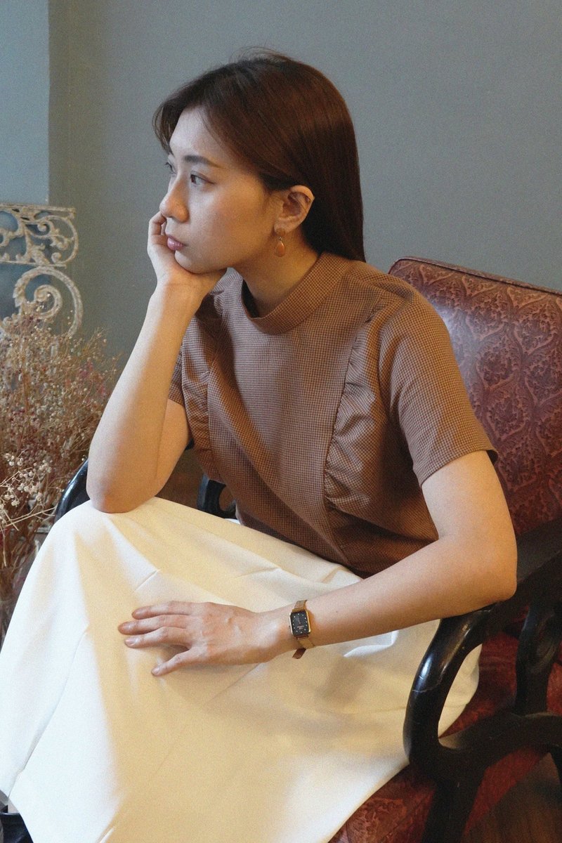 立领剪褶衫 // 红千鸟 - 女装上衣 - 棉．麻 红色