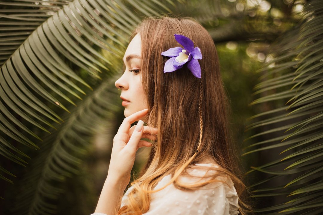 Purple orchid flower clip hair pin, tiki hair flower for tropical wedding. - 发饰 - 橡胶 紫色