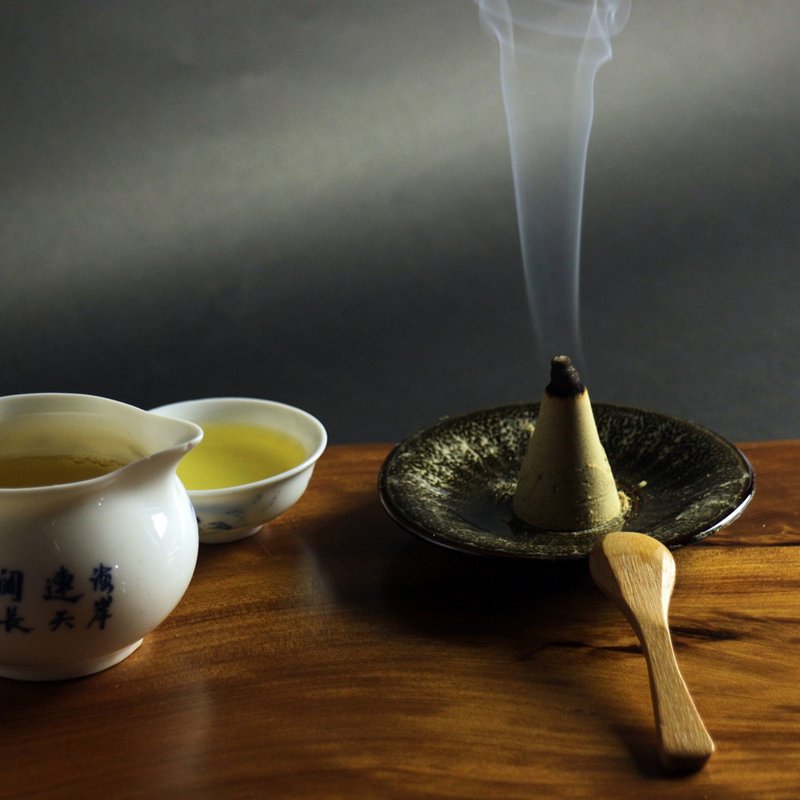 二阳绿檀末香 - 香薰/精油/线香 - 浓缩/萃取物 