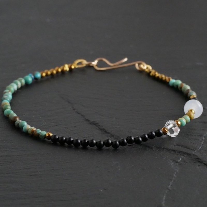 Asymmetric bracelet of Onyx & Turquoise - 手链/手环 - 宝石 黑色