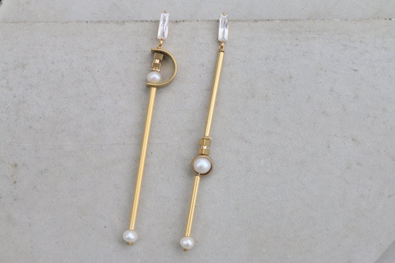 珍珠 黄铜 耳环 （1054 长久） - 耳环/耳夹 - 宝石 金色