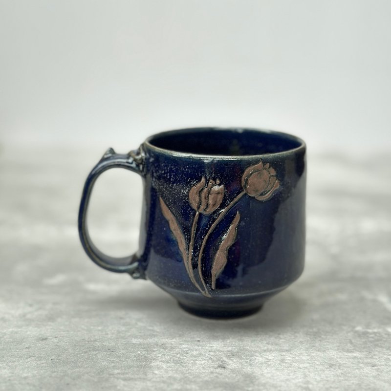 泥绘深蓝釉马克杯 - 咖啡杯/马克杯 - 陶 蓝色