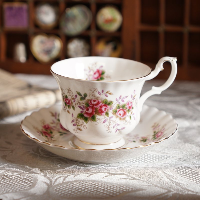 英国Royal Albert 薰衣草玫瑰 22k金骨瓷茶杯组/皇家亚伯特 - 茶具/茶杯 - 瓷 多色