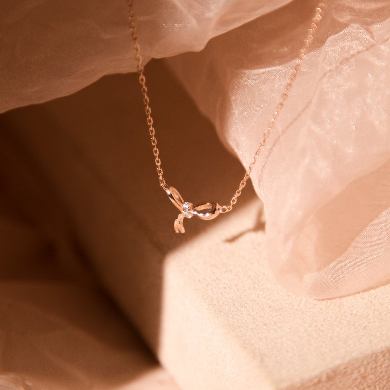 Tie A Ribbon 系上丝带纯银项链。抗过敏。玫瑰金。特色设计 - 项链 - 纯银 