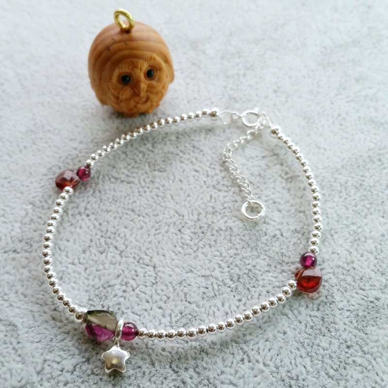 罕见高质素西瓜碧壐片配 切面和圆珠石榴石,纯银星星手链 Rare watermelon tourmarine and small garnet 925 silver bracelet - 手链/手环 - 宝石 红色