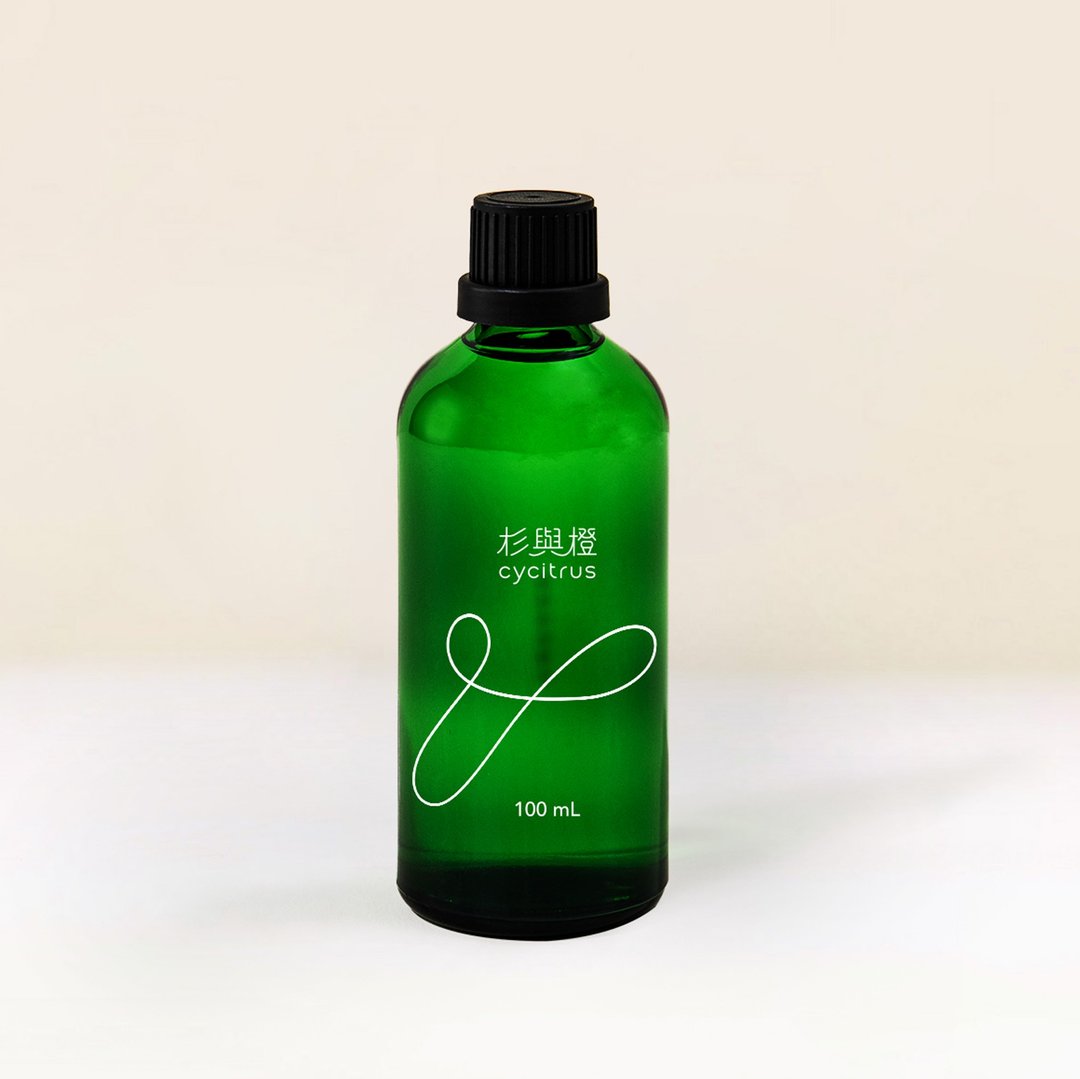 【100%天然植物萃取】甜杏仁润护油 100mL | Cycitrus 杉与橙 - 香薰/精油/线香 - 玻璃 绿色