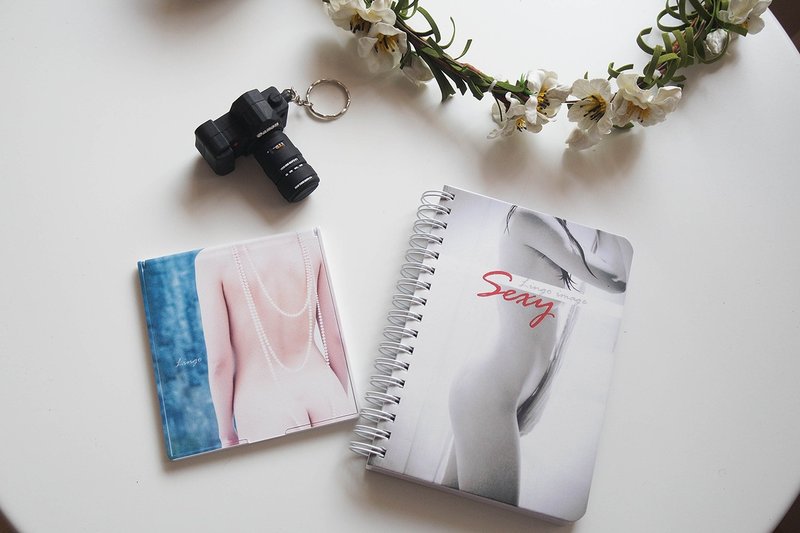 <云游视界@ pictour > 影像创作随身小方镜-珍珠曲线 - 化妆包/杂物包 - 纸 白色