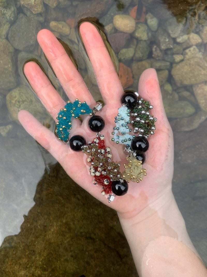 鱼卵 串珠手工编织手链 原创设计 - 手链/手环 - 其他材质 卡其色