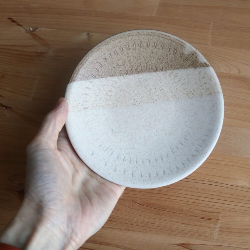 大石原烧 小盘 14cm 鹤见窑 - 浅碟/小碟子 - 陶 卡其色
