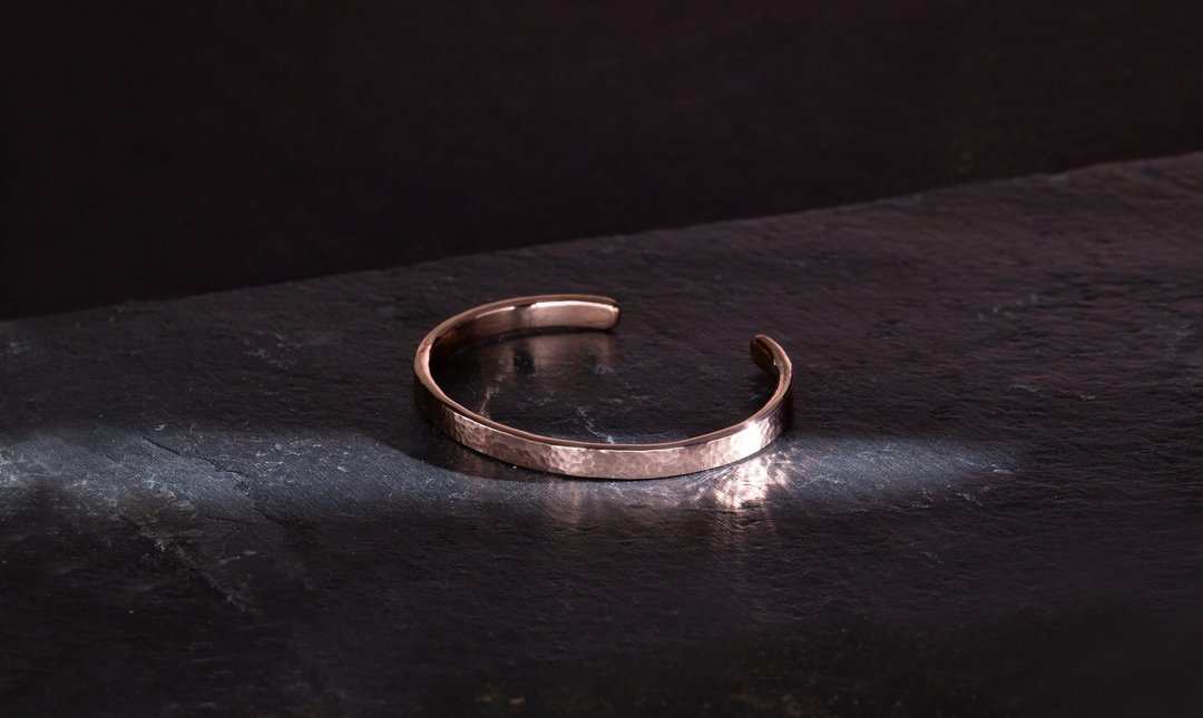 锤目海浪/树纹 铜手环 Hammered Head Copper Bangle - 手链/手环 - 铜/黄铜 红色