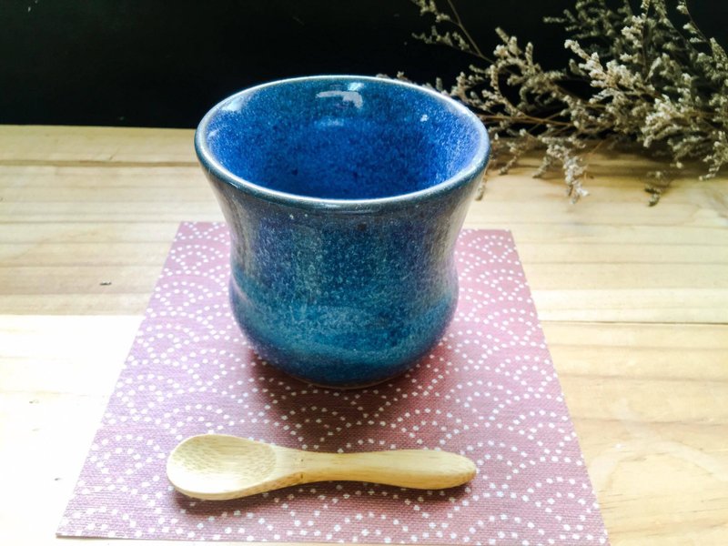 蓝的够味手抱杯 - 咖啡杯/马克杯 - 陶 