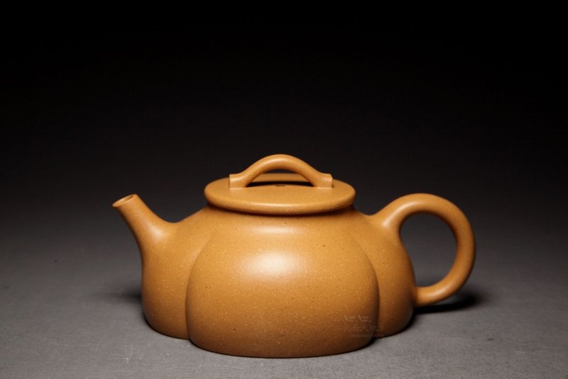【海棠】炎黄大地艺术 龙山堂 传统手工制壶 本山绿 150cc - 茶具/茶杯 - 陶 卡其色