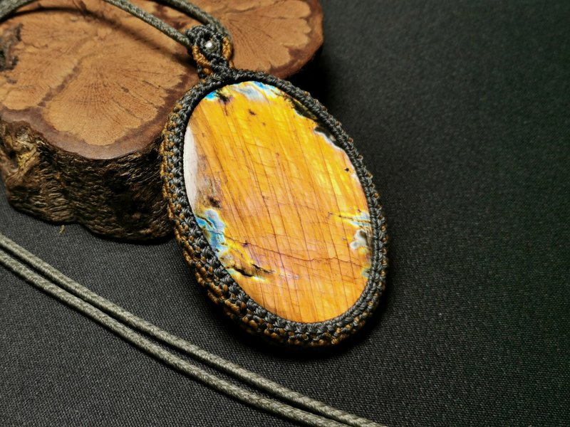 特殊彩橘光拉长石-双色蜡线编织 - 项链 - 半宝石 橘色