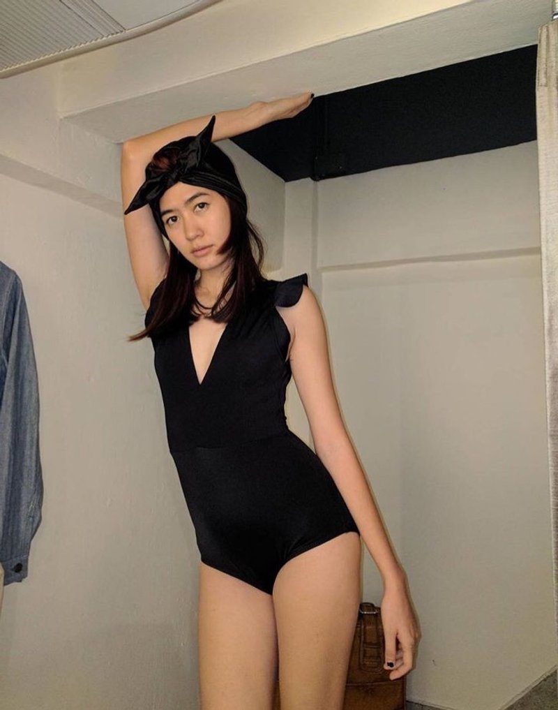 Black one piece Swimwear - 女装泳衣/比基尼 - 其他材质 