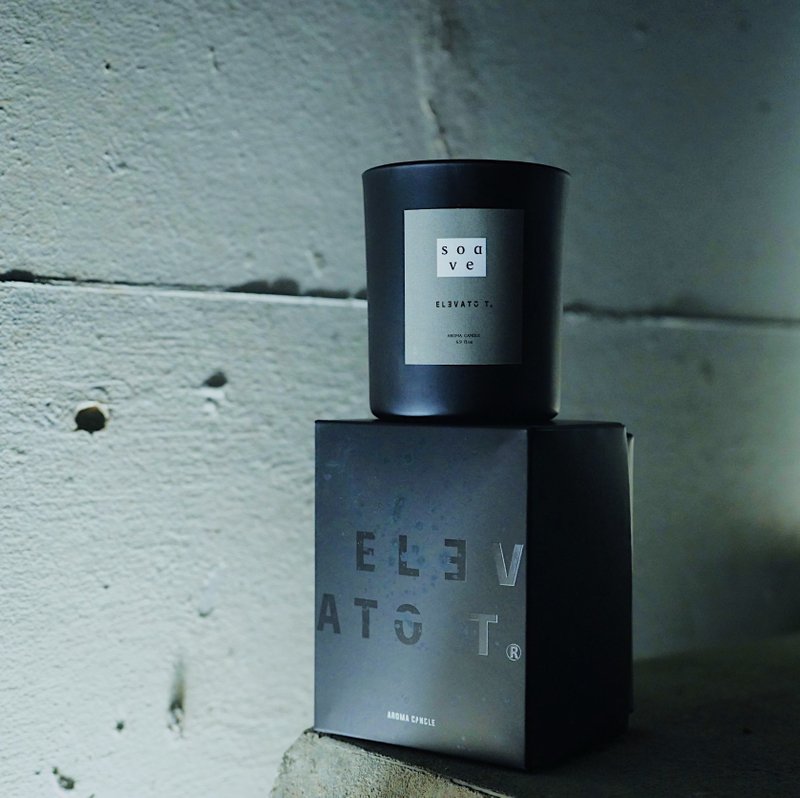 SOAVE 清新糅香调-AROMA CANDLE香氛蜡烛195g - 蜡烛/烛台 - 蜡 黑色