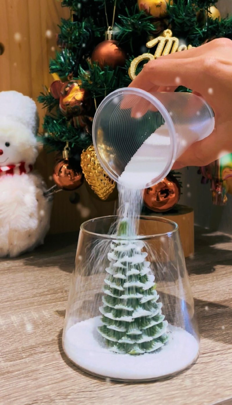 雪地圣诞树 香氛蜡烛 - 蜡烛/烛台 - 蜡 