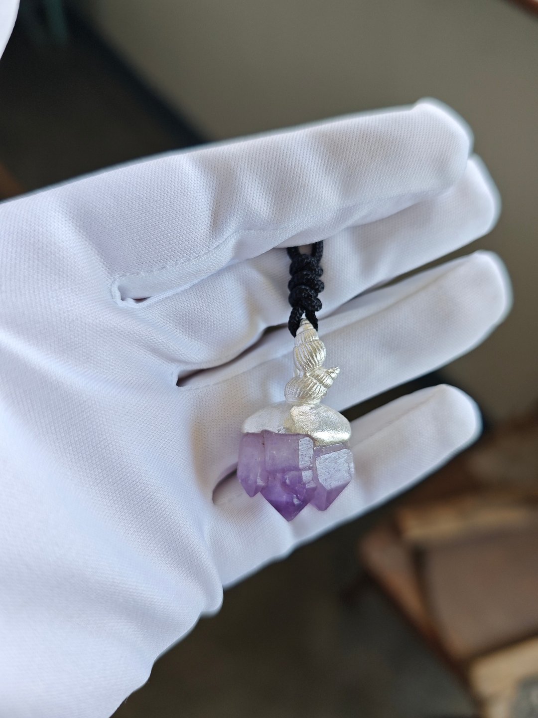 原创手工孤品  紫水晶原石配绳吊坠 - 吊饰 - 水晶 紫色