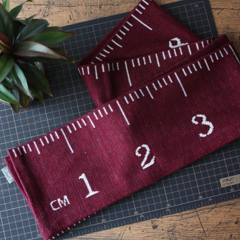 【日本制】量尺造型围巾 - 围巾/披肩 - 压克力 红色