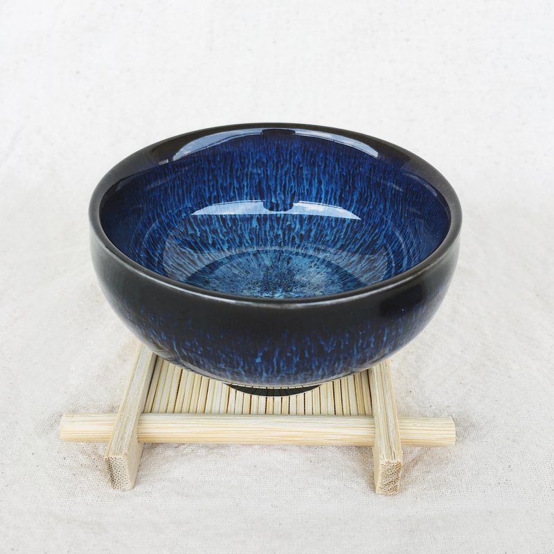 手作兔豪拉丝釉茶碗－深蓝色 - 茶具/茶杯 - 瓷 蓝色