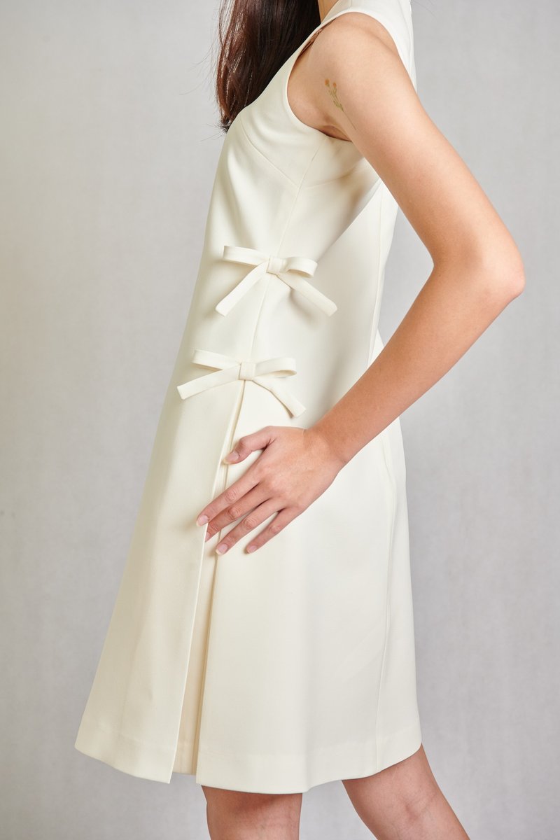 sweet bow dress 连衣裙 - 洋装/连衣裙 - 其他材质 