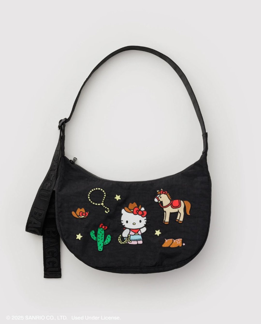 BAGGU - 尼龙斜背月亮包 - Embroidered Hello Kitty Western - 侧背包/斜挎包 - 防水材质 