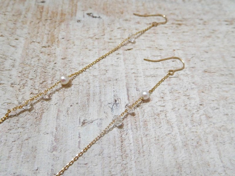 包14k金不对称珍珠石英细长耳环  可改夹 - 耳环/耳夹 - 其他材质 金色