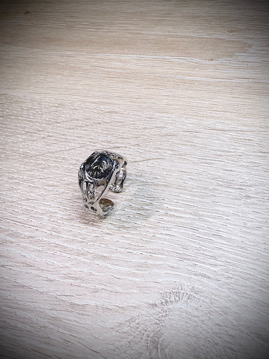 天然幽灵黑发晶s925纯银宽版中性设计戒指 - 戒指 - 玉石 银色
