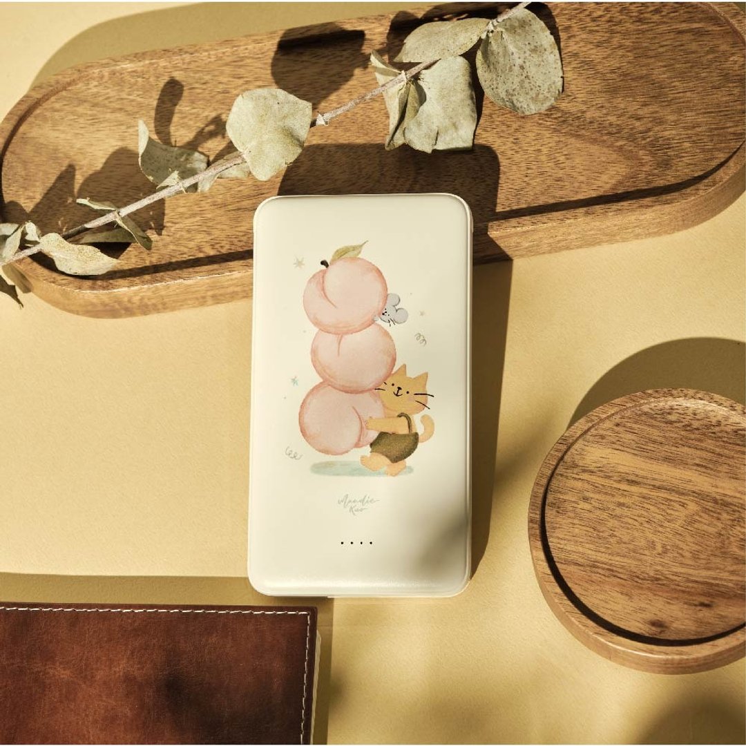 Mandie猫咪的蜜桃自带双线快充10000mAh行动电源 - 充电宝/传输线 - 塑料 多色