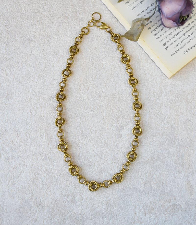 【复古新时尚】暮色时分  黄铜复古短项链 - 项链 - 铜/黄铜 金色