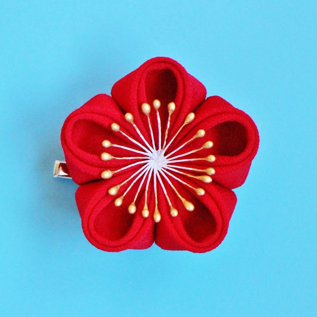 Large plum blossoms hair ornament - 发饰 - 丝．绢 红色