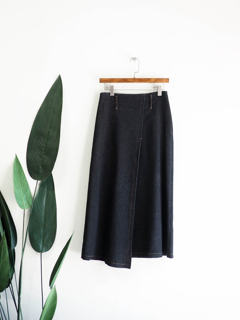 简约灰叉斜剪裁俐落优雅少女 古董棉质牛仔单宁A字包裙 dress - 裙子 - 棉．麻 灰色