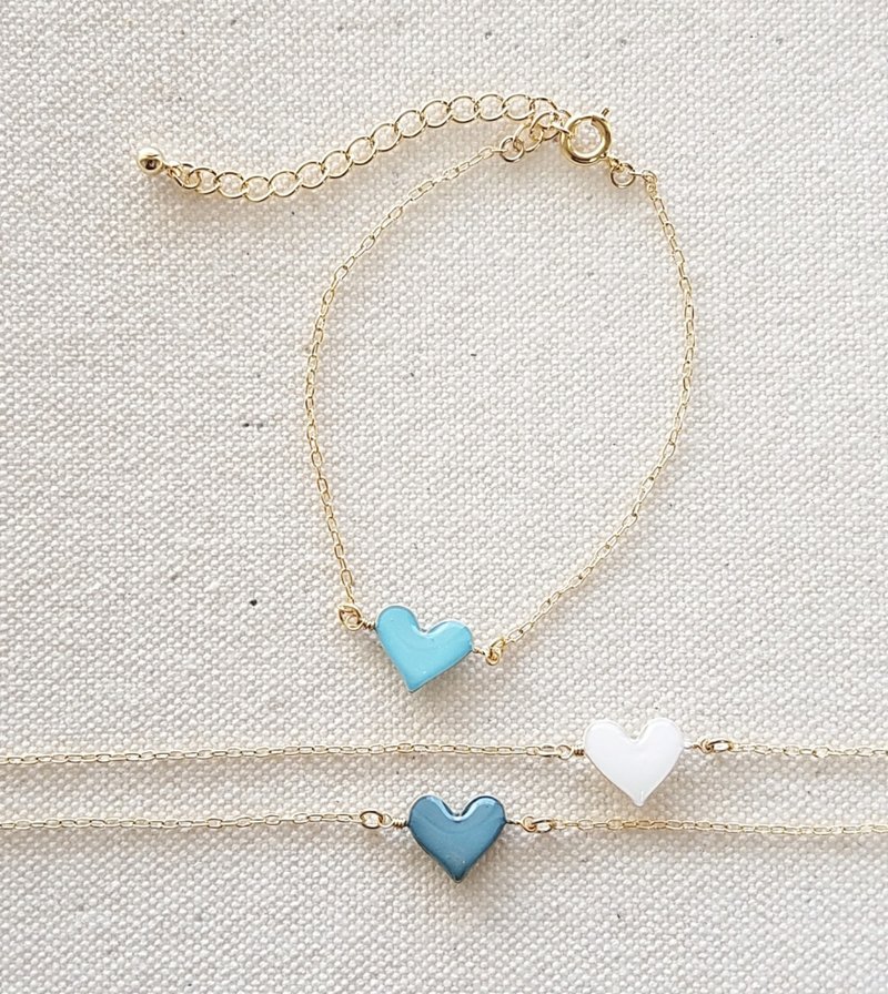 pastel mini heart bracelet blue, blue gray, white - 手链/手环 - 树脂 蓝色