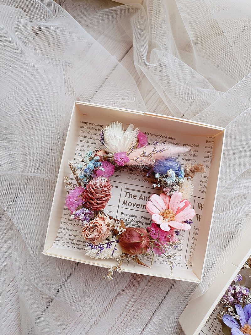 PJ小花园* | 干燥花壁挂小花圈 礼盒 |毕业礼物 办公桌小物 多色 - 干燥花/捧花 - 植物．花 多色