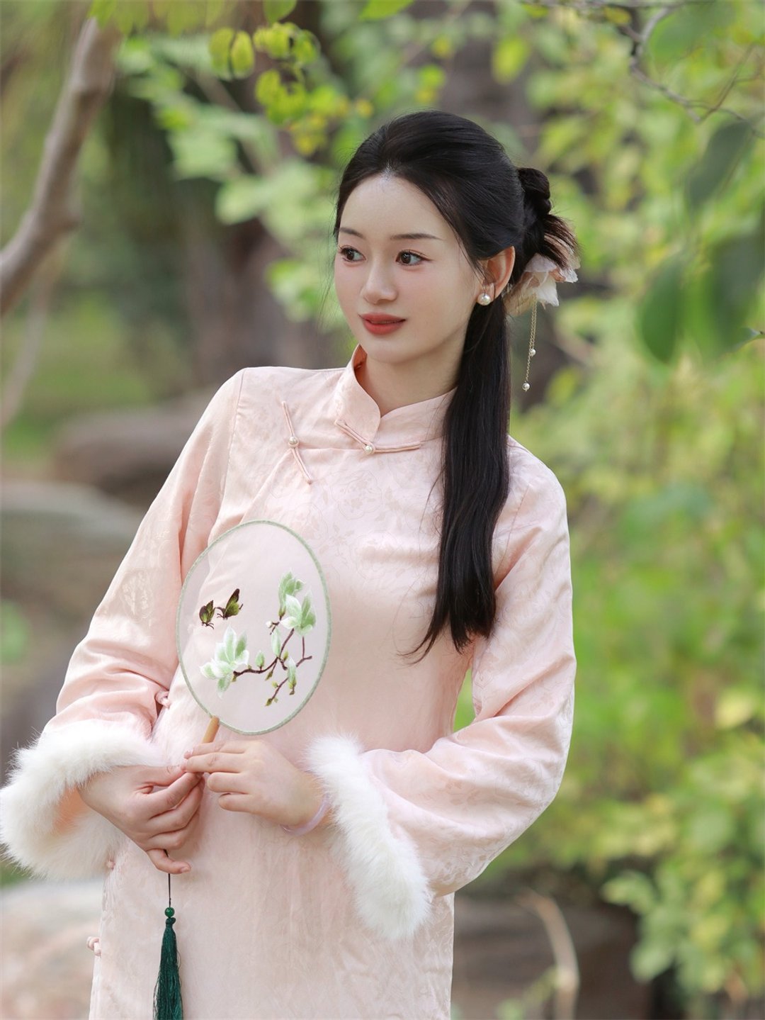 肉桂粉色 日常民國風高端復古加絨旗袍 淡粉菱花圖提花新中式洋裝 - 旗袍 - 聚酯纤维 粉红色