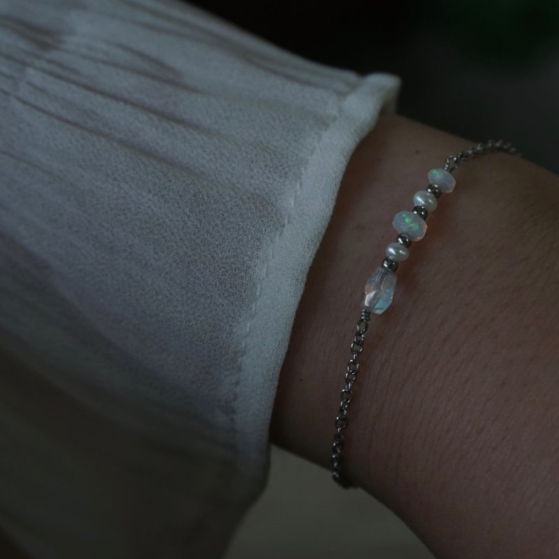 ll 雪岛极光 ll 蛋白石 opal 淡水珍珠 马岛月光石 手链 BR-00023 - 手链/手环 - 半宝石 白色