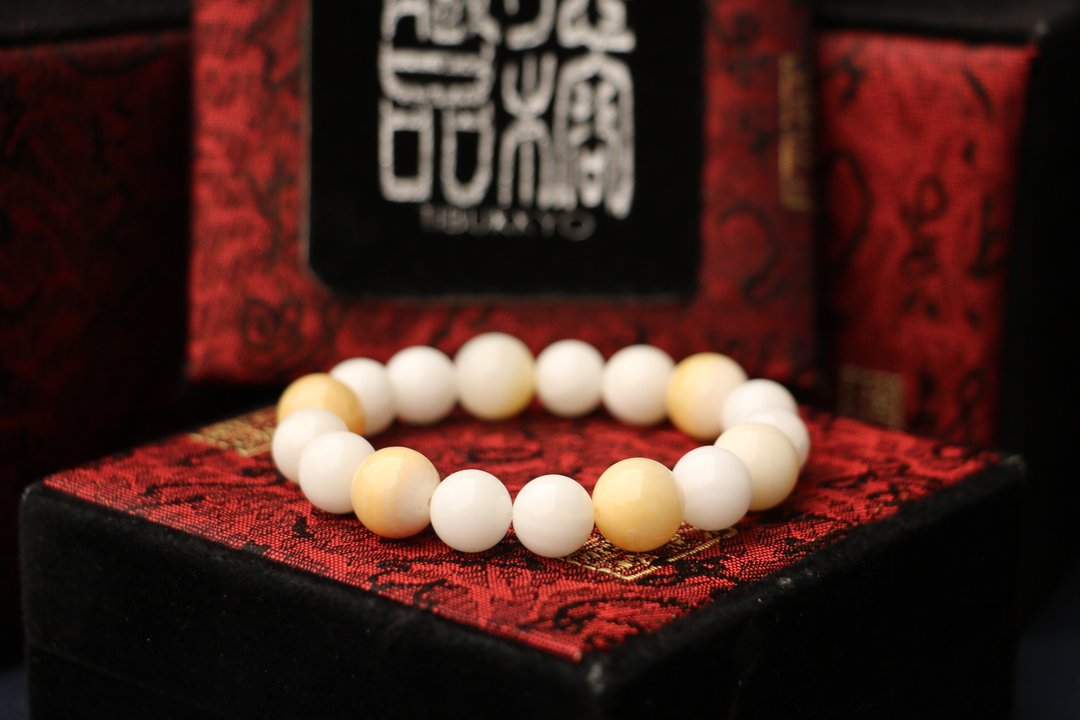 天然全玉化砗磲 10mm 佛珠念珠 定制化串珠设计 手链 手环 饰品 - 手链/手环 - 贝壳 