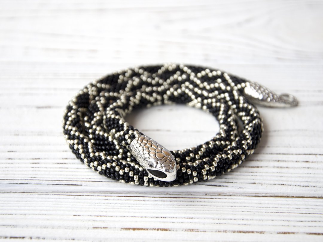 Black silver snake necklace for woman, Ouroboros, Choker necklace for men - 项链 - 玻璃 黑色