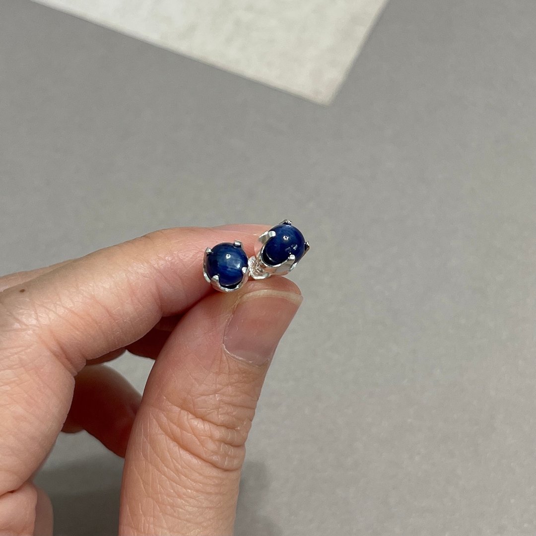 ll 6mm蓝晶石纯银耳环 ll 925纯银贴耳耳针 - 一对 附银耳堵 - 耳环/耳夹 - 纯银 蓝色
