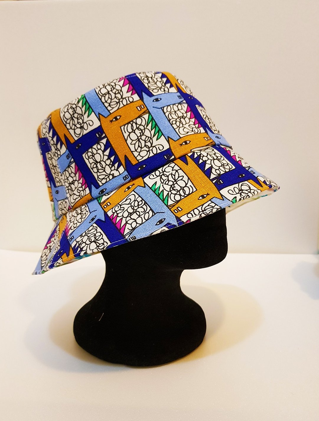 恐龙趴趴走-童趣渔夫帽- L号  Fun Dinosaur Bucket hat - 帽子 - 棉．麻 多色