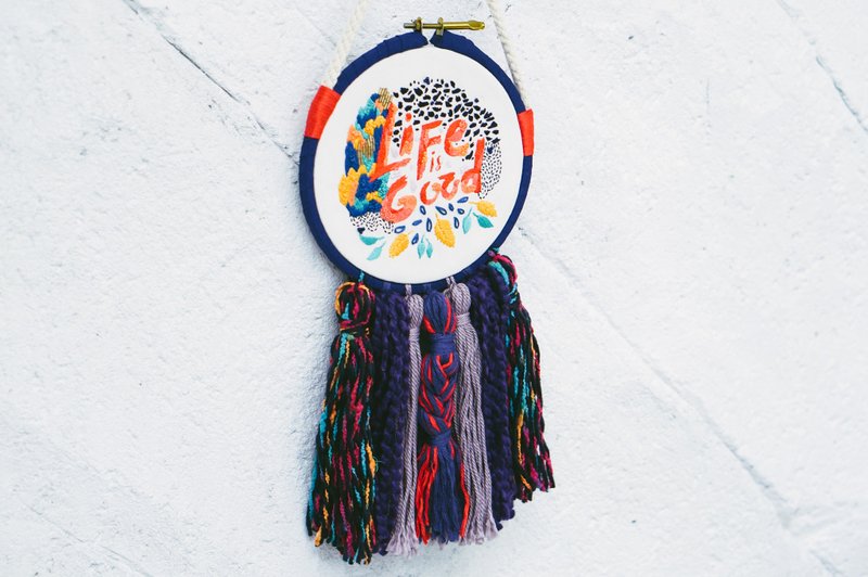 'Life is Good' Hand-embroidery wall decor - 摆饰 - 棉．麻 多色