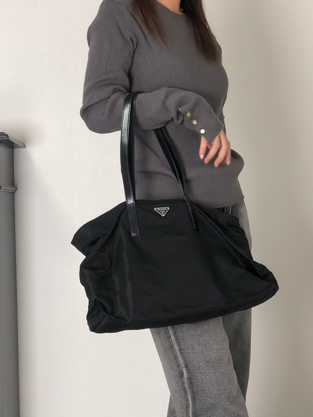 【VintageShop solo 日本直送中古包专卖店】PRADA 普拉达 托特包 黑色 三角标志 尼龙 vintage 古董 - 手提包/手提袋 - 尼龙 黑色