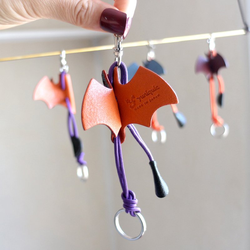 可调长度的真皮蝙蝠钥匙扣 独一无二的真皮包包配饰 万圣节礼物 - 钥匙链/钥匙包 - 真皮 橘色